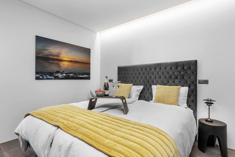 Superior Penthouse