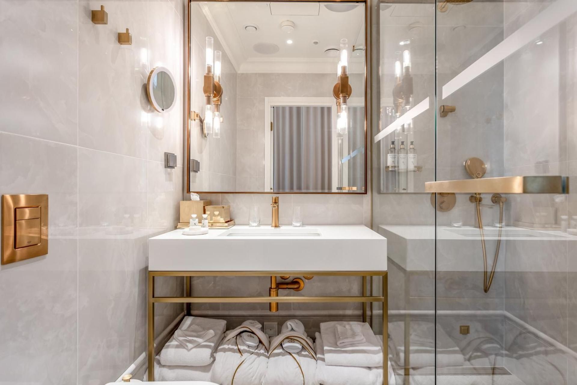 Waldorf Astoria Helsinki Double Deluxe Room 3