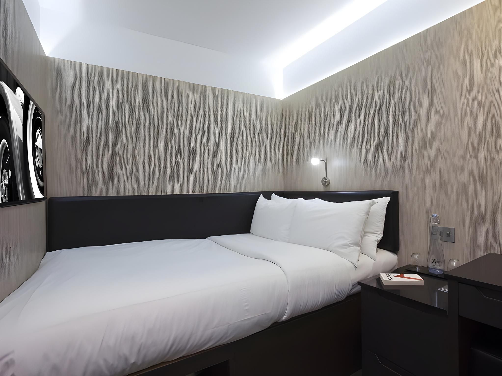 Single Room without Window