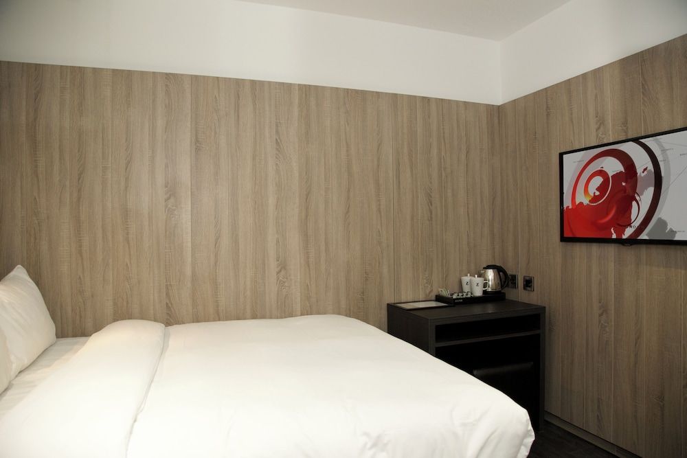 The Z Hotel Glasgow Double Room, No Windows 2