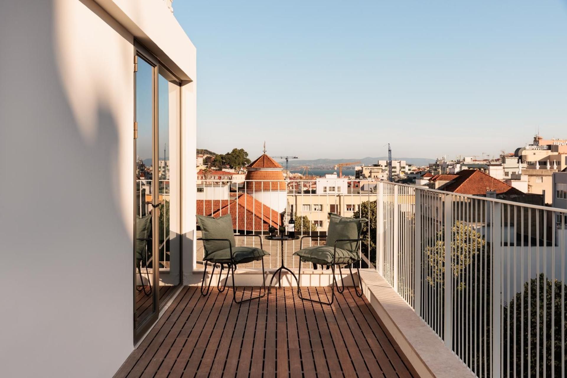 1-Bedroom Apartment with Terrace