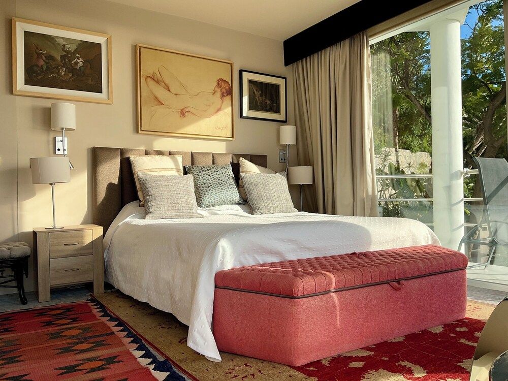 Marbella Boutique Art Master suite 3