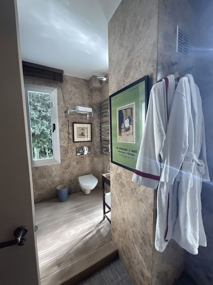 Marbella Boutique Art Master suite 14