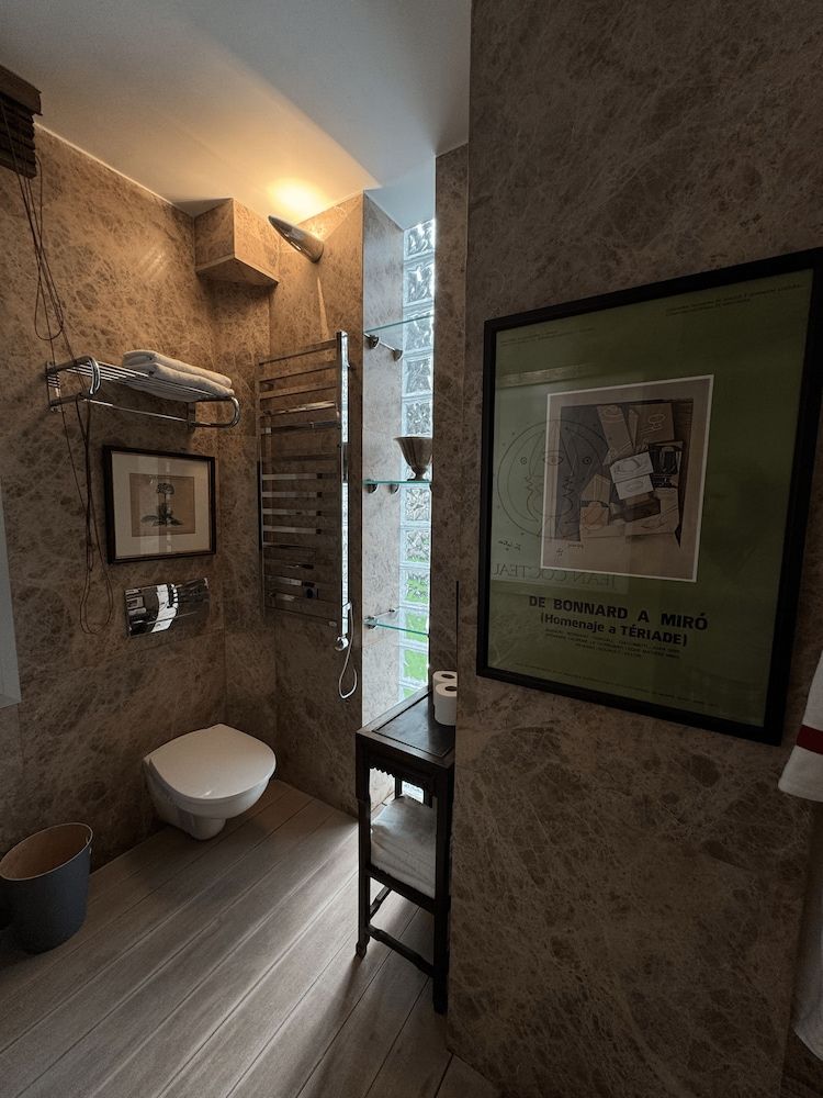 Marbella Boutique Art Master suite 12