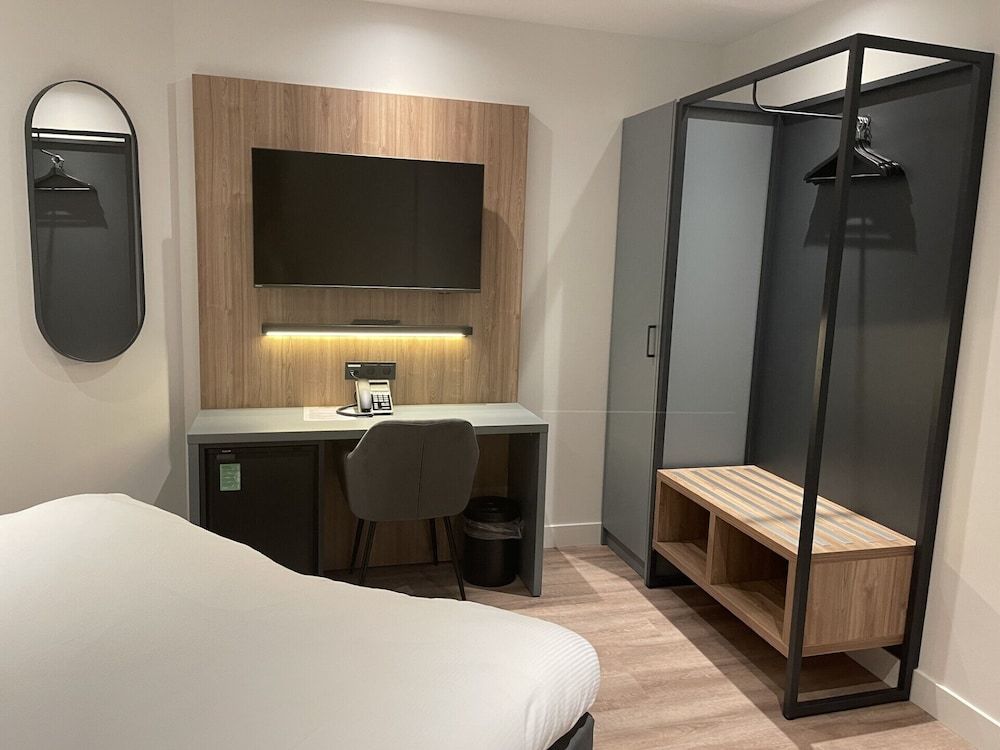 OZO Hotels Antares Airport Double Room (no window) 11