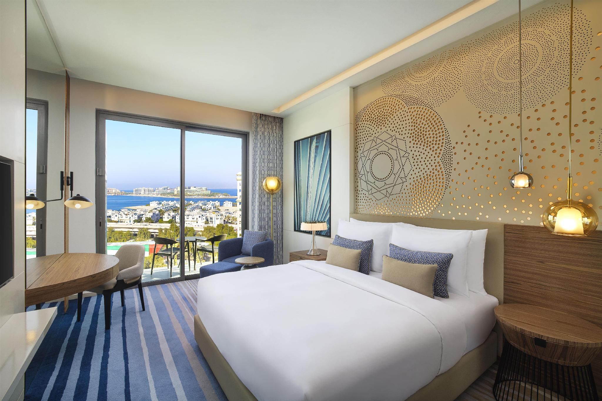 King Deluxe Room with Balcony