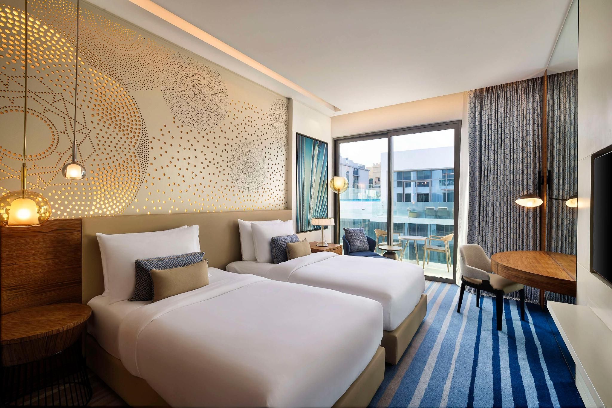 Twin Deluxe Room with Sea View