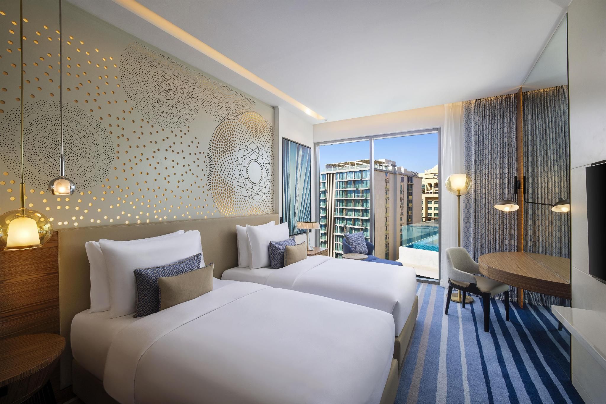Tumbi Hotel Dubai The Palm, Tapestry Collection by Hilton Twin Guest Room Partial Sea View/city View 2