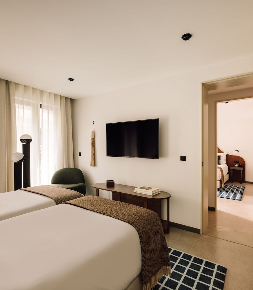 The Rebello Hotel & Spa Suite, 2 Bedrooms 2
