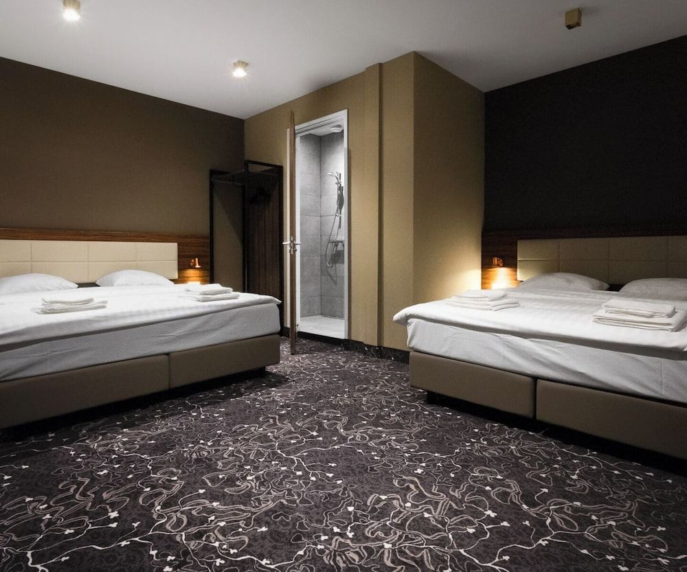 Deluxe Quadruple Room