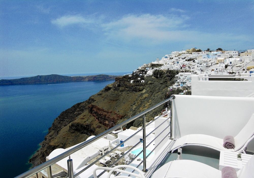Aeolos Art and Eco Suites - Adults Only Honeymoon Suite, Jetted Tub, Sea View (Aegeo) 2