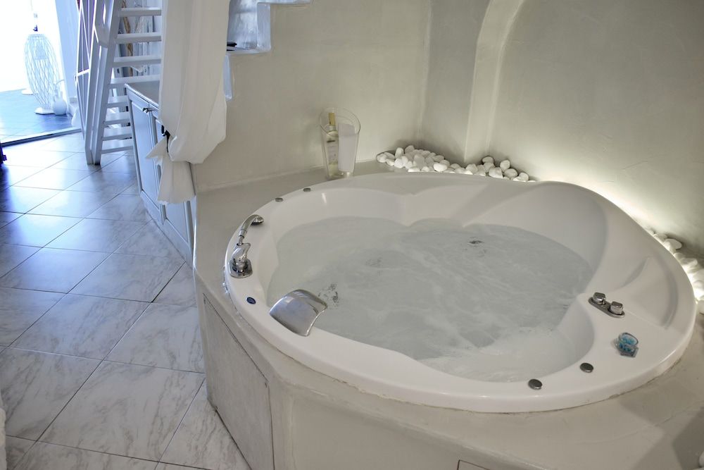 Private Spa Tub