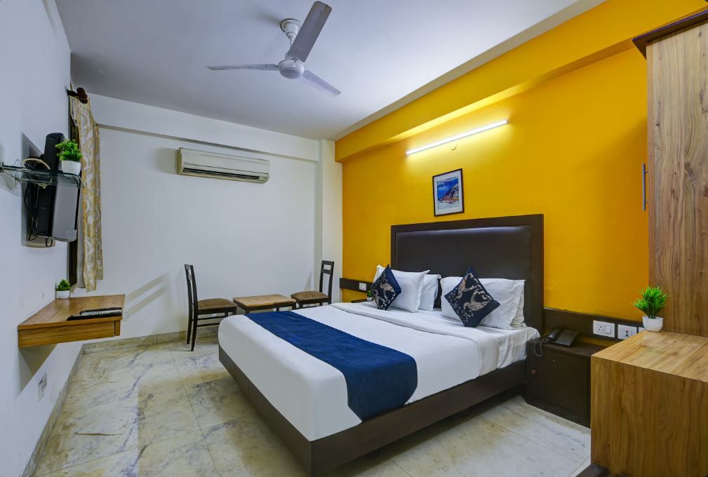 Hotel Bijwasan Near Yashobhomi Standard Room