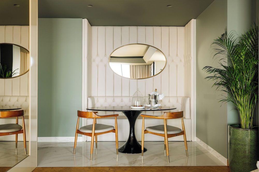 The Reserve - The Leading Hotels of the World - Savoy Signature Corner pool Suite 8