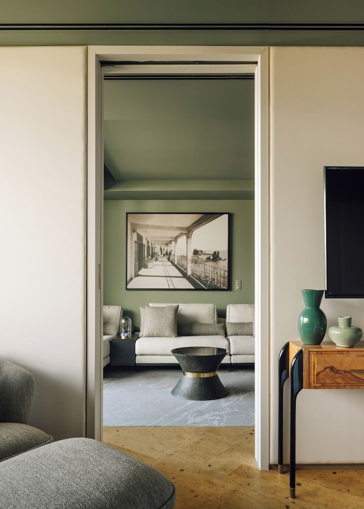 The Reserve - The Leading Hotels of the World - Savoy Signature Pool Suite 7