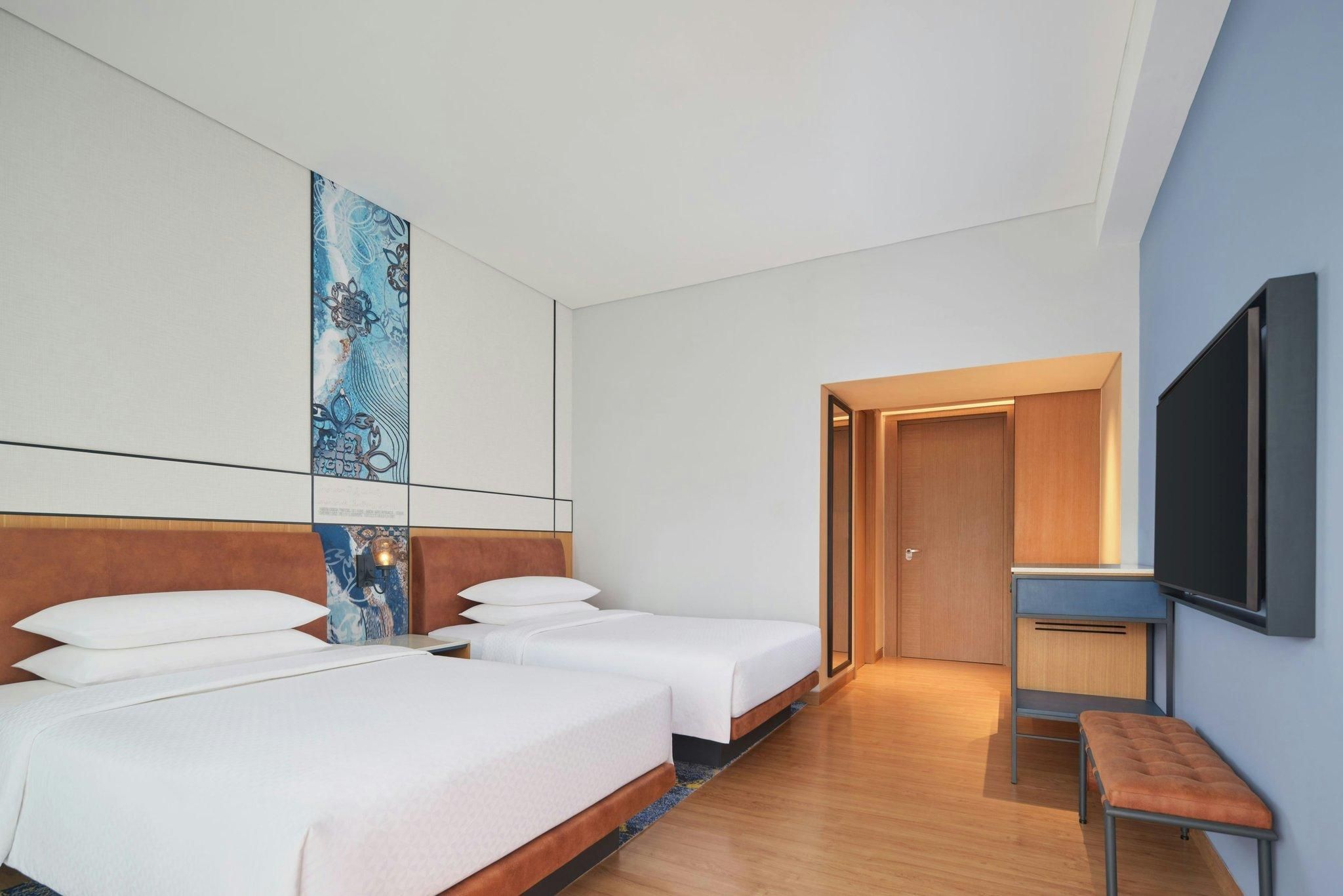 Deluxe Pool Twin, Deluxe Guest room, 2 Twin, Pool view, Balcony