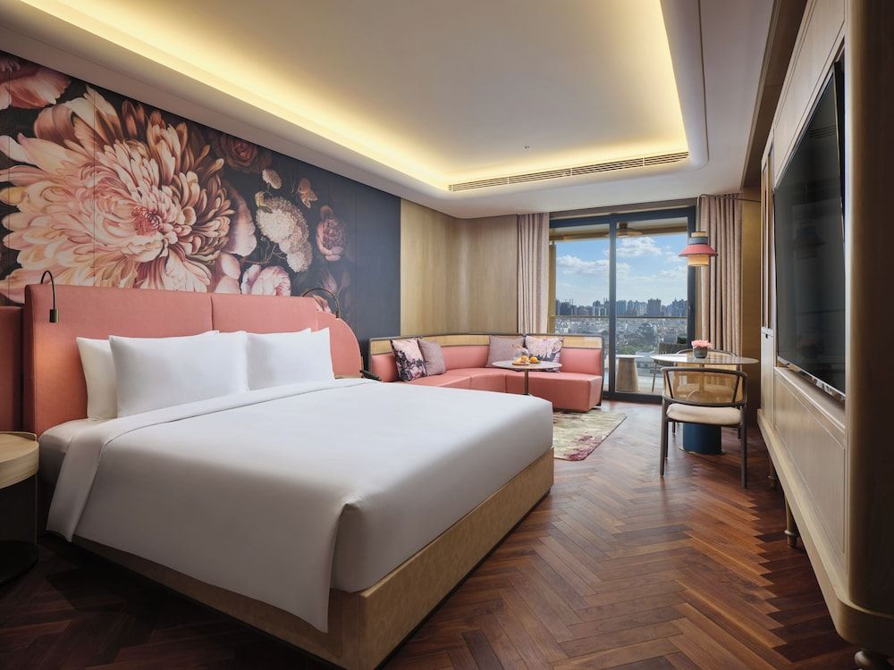 Deluxe Terrace King Room