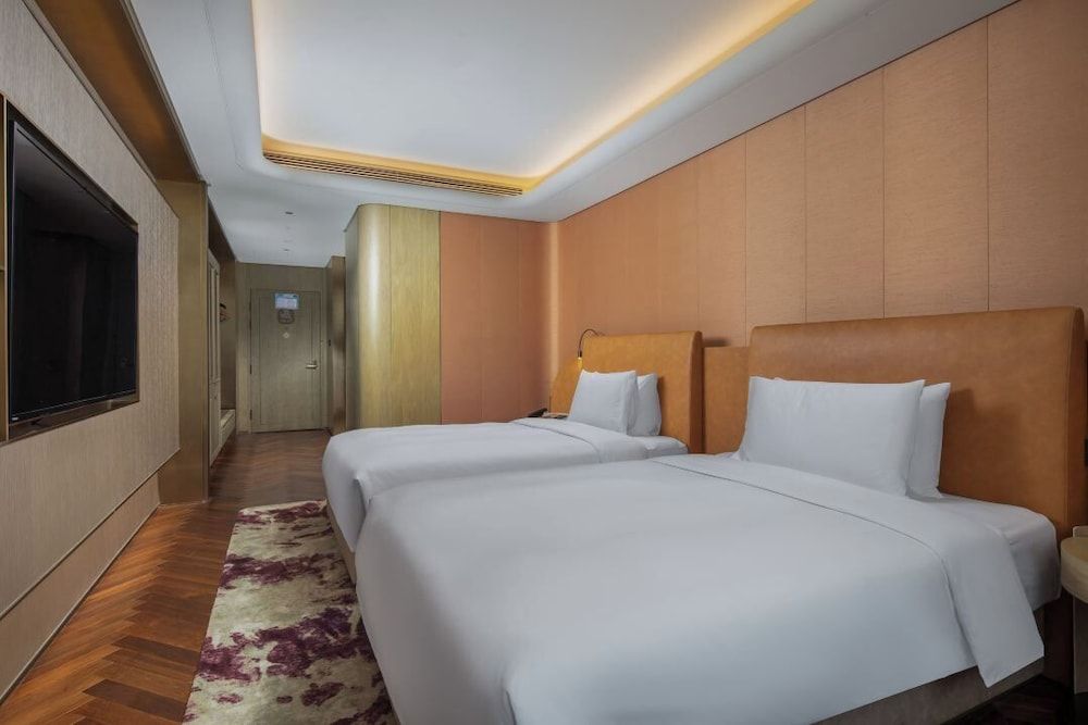 Deluxe Twin Room, City View