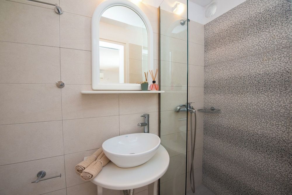 Boutique Di Vito Economy Single Room 5