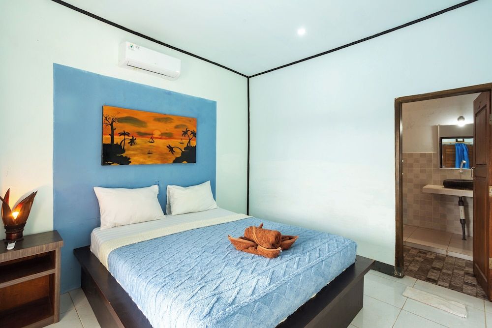 Creative Trawangan Stay Double Room, Garden View 3