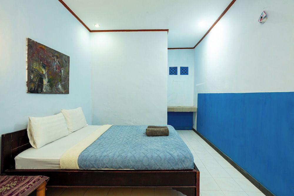 Creative Trawangan Stay Double Room, Garden View 5