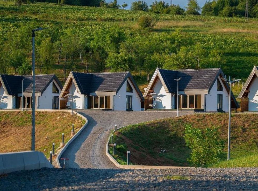 House (Mountain View Resort (Luka))