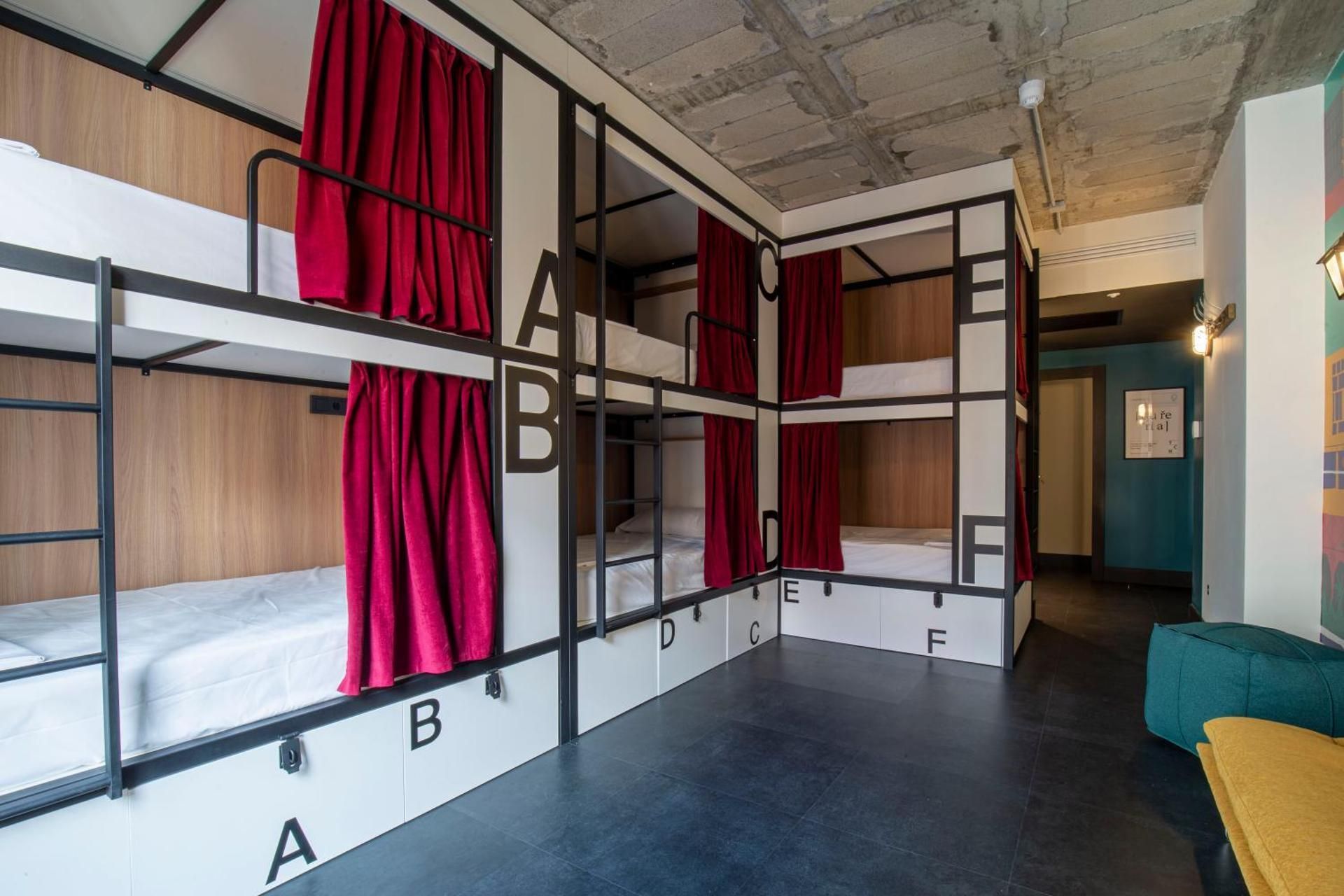 1 Person in 6-Bed Premium Dormitory with En-Suite Bathroom - Mixed