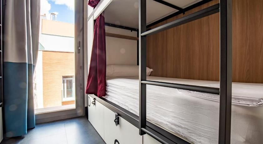 1 Person in 4-Bed Dormitory with En-Suite Bathroom - Female Only