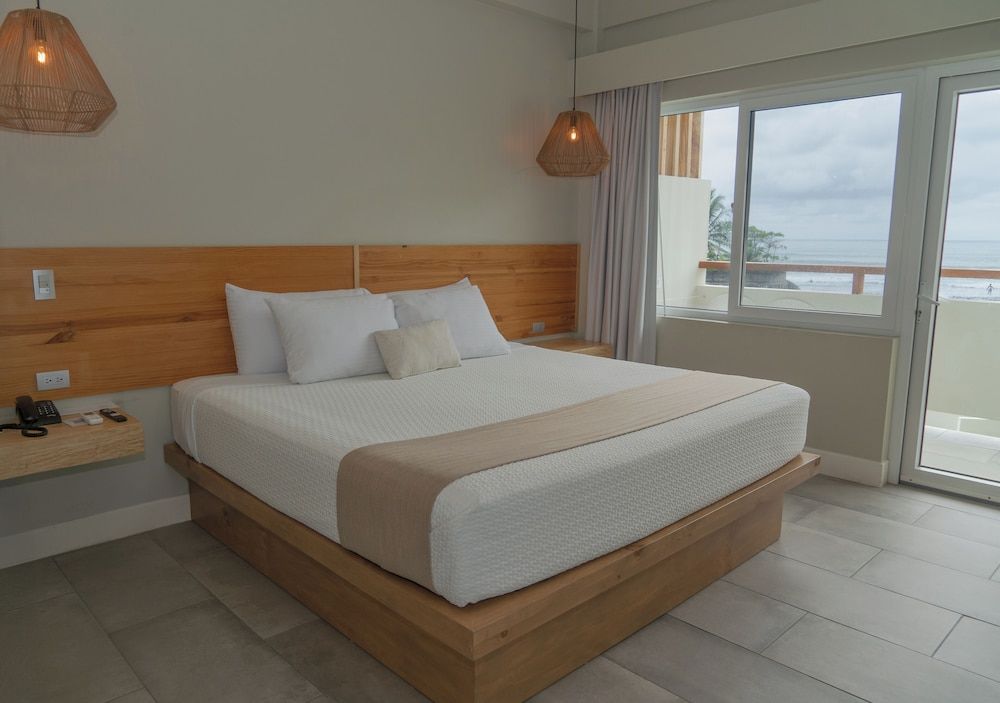 Ocean Front King