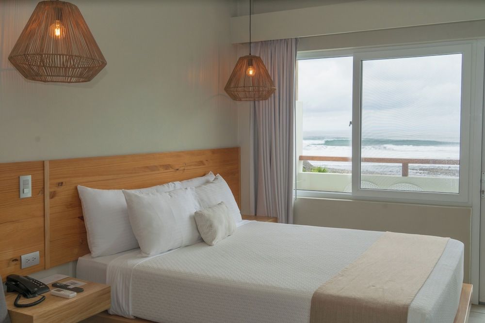 Ocean Front Queen
