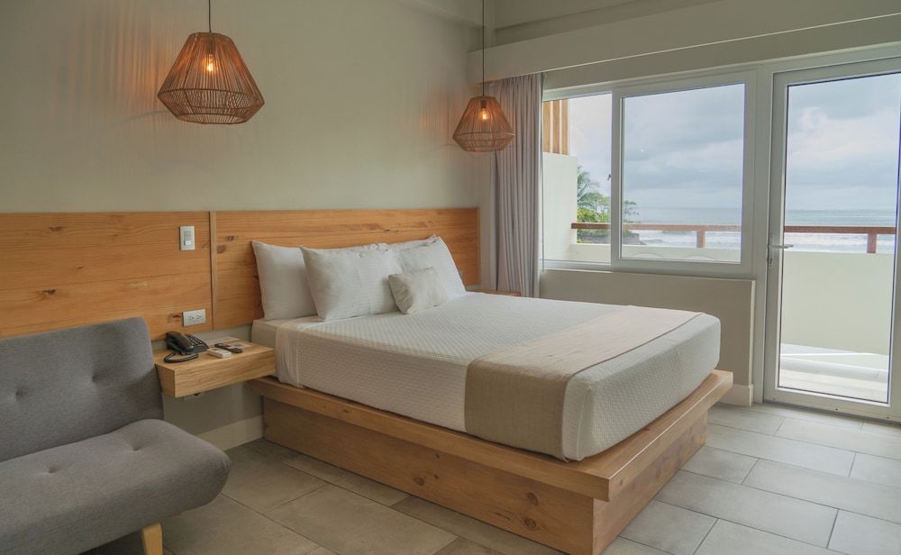 Ocean Front Queen