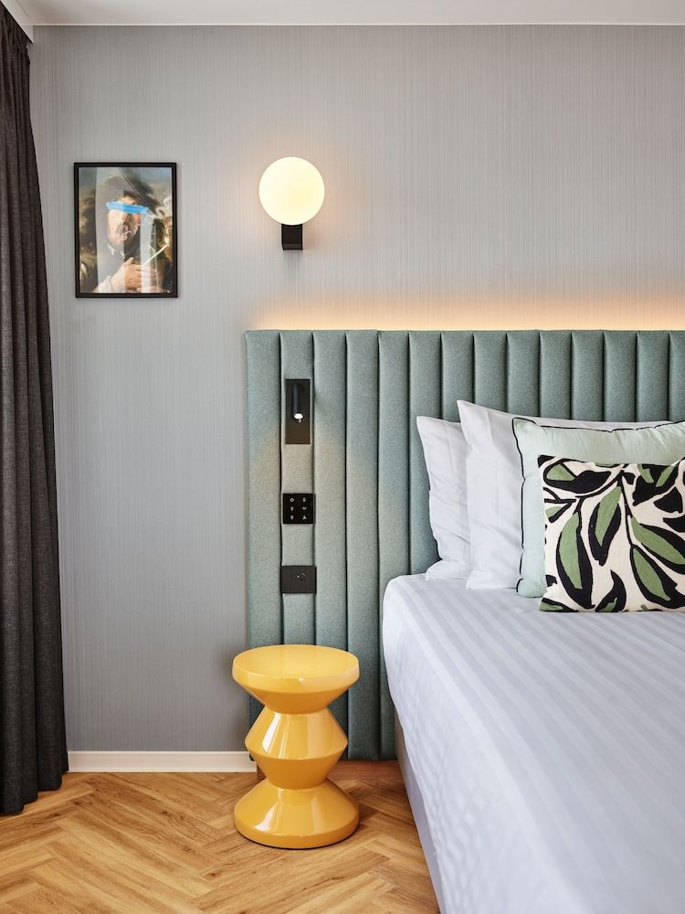 Deluxe Room, 1 King Bed