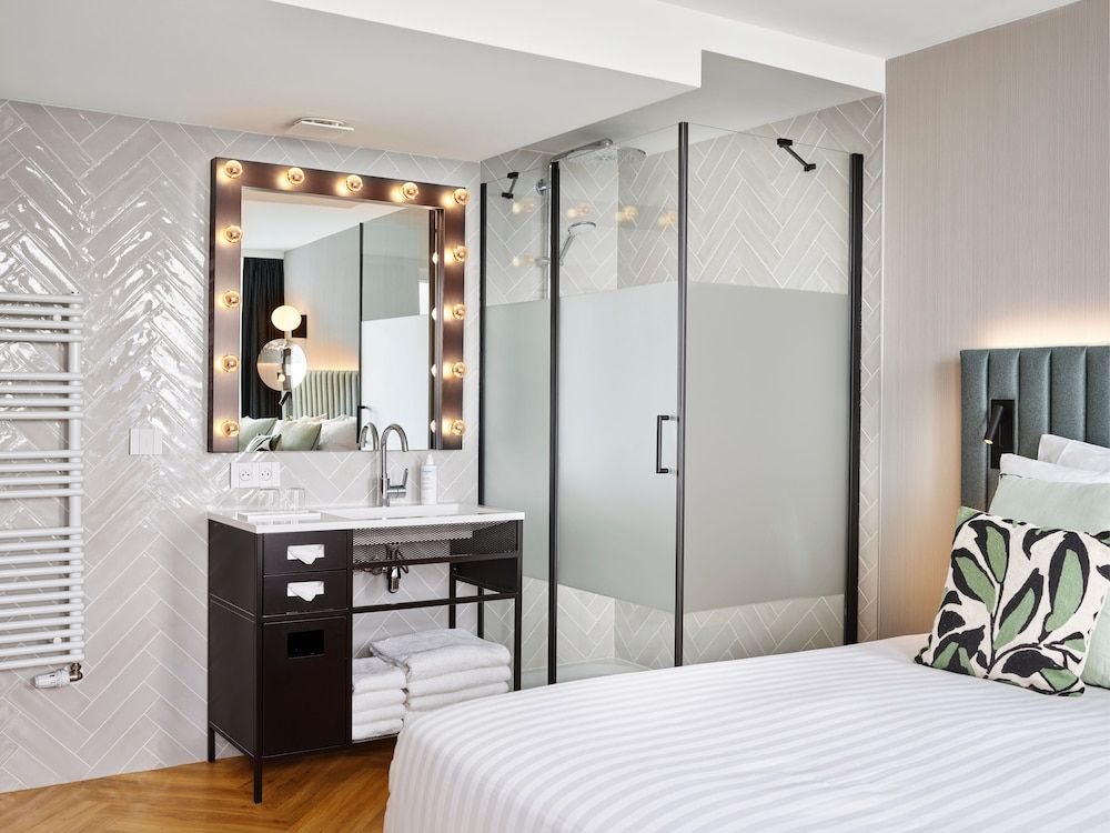 Comfort Room