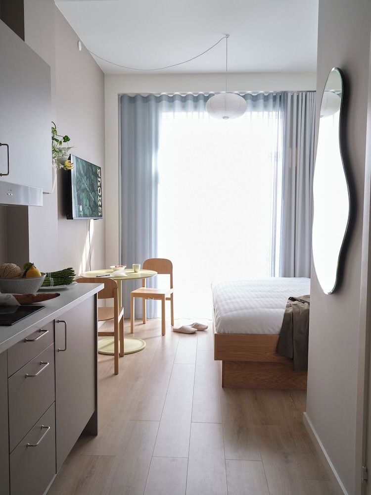 Flora Apartment Hotel