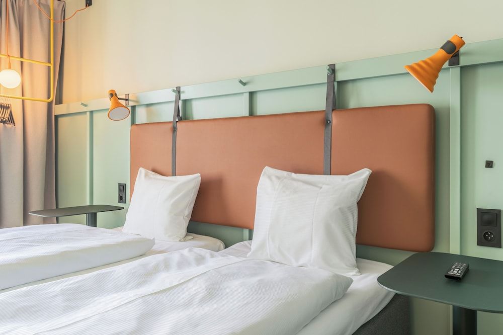 Comfort Hotel Helsinki Airport Standard Twin Room, 2 Twin Beds 4