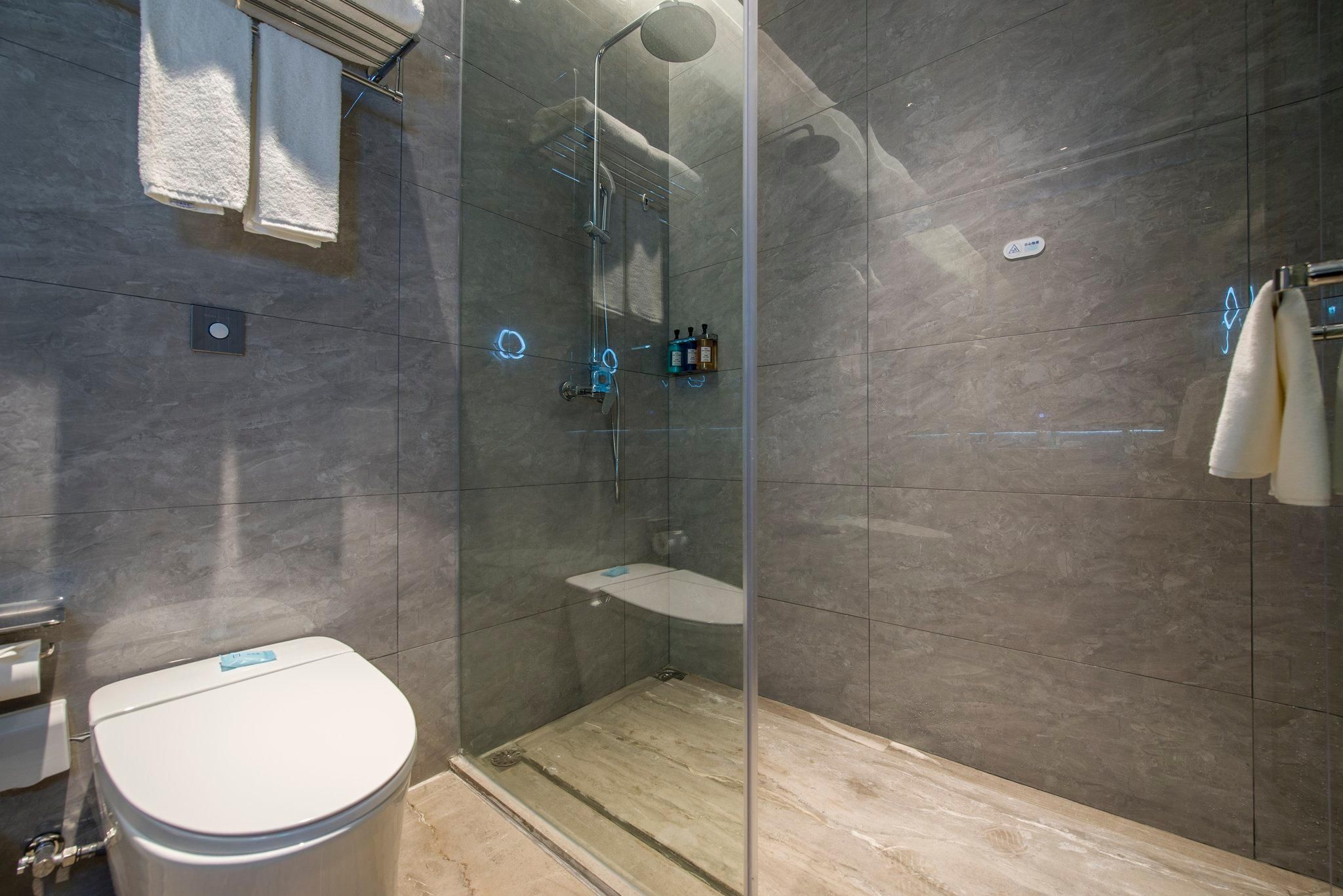 2 Double Standard Extra Floor Space