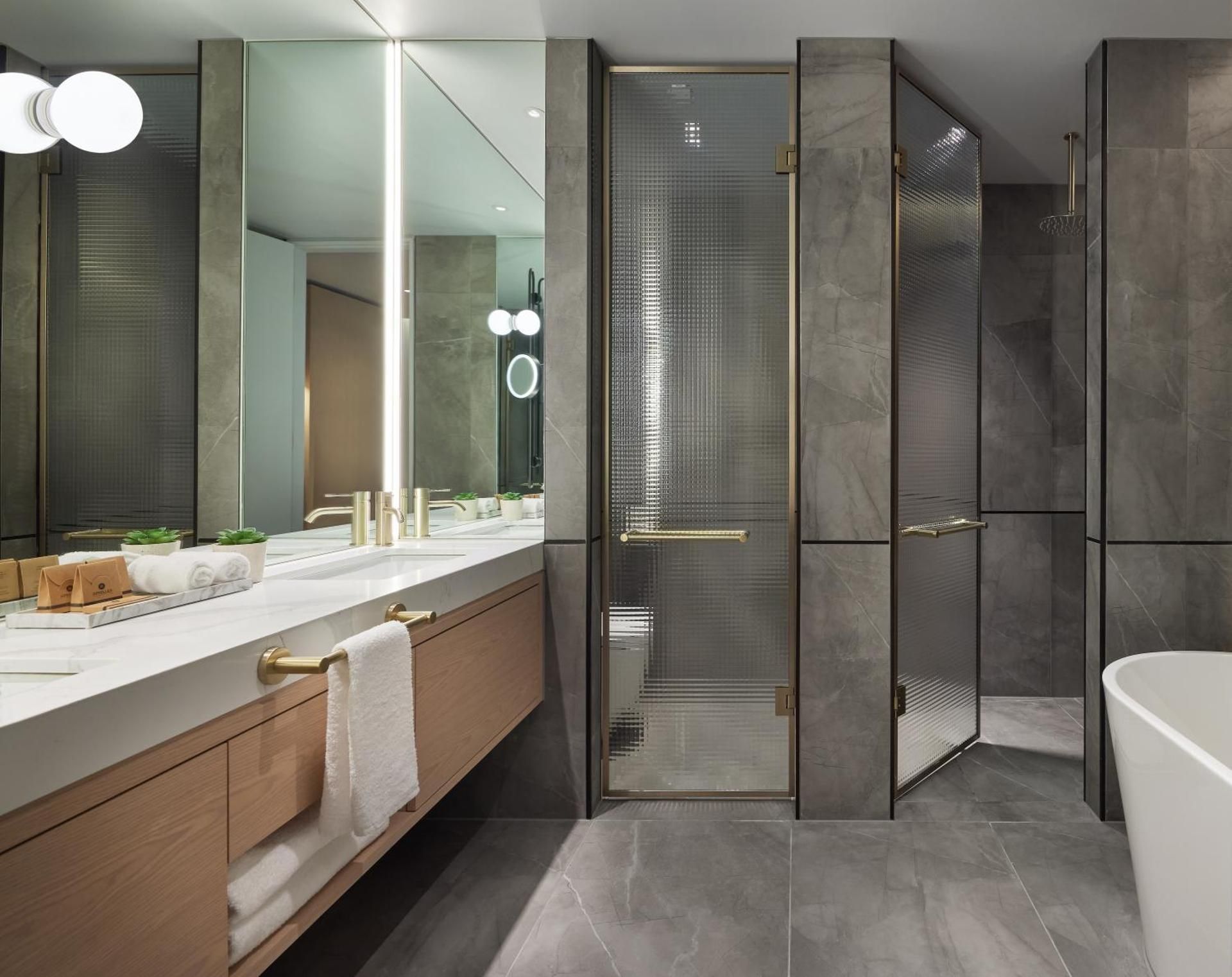 Heritage Two-Bedroom Apartment - King/Twin