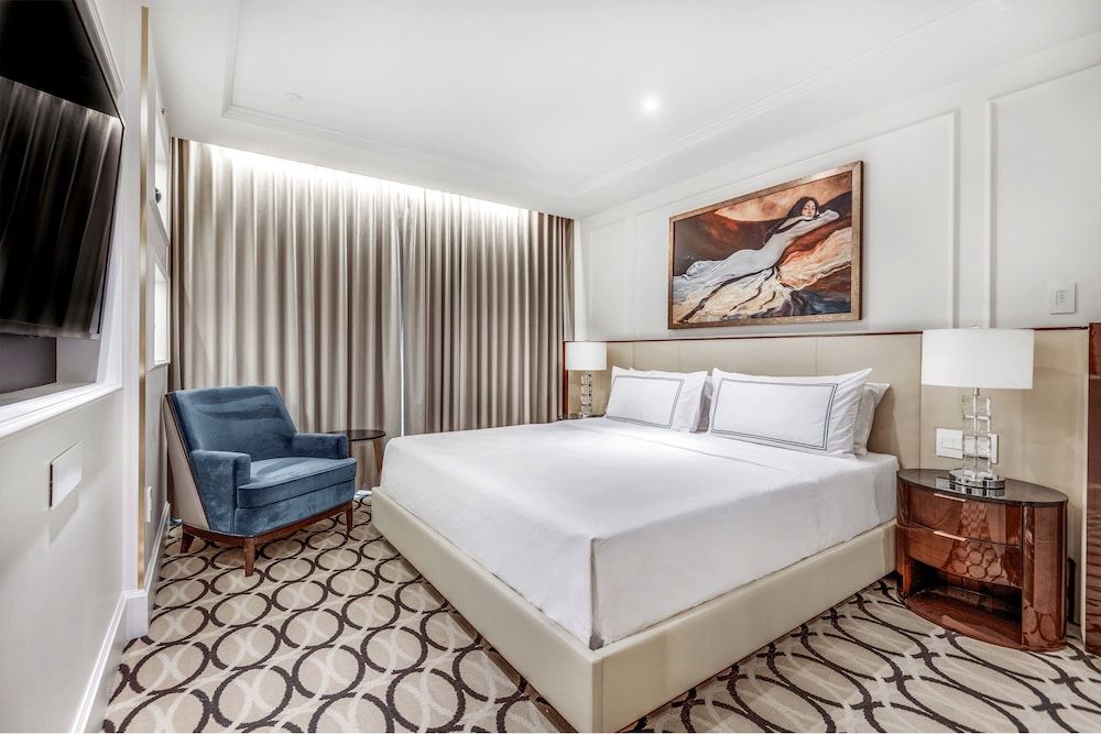 Suite, 1 Bedroom (Jade King Suite)