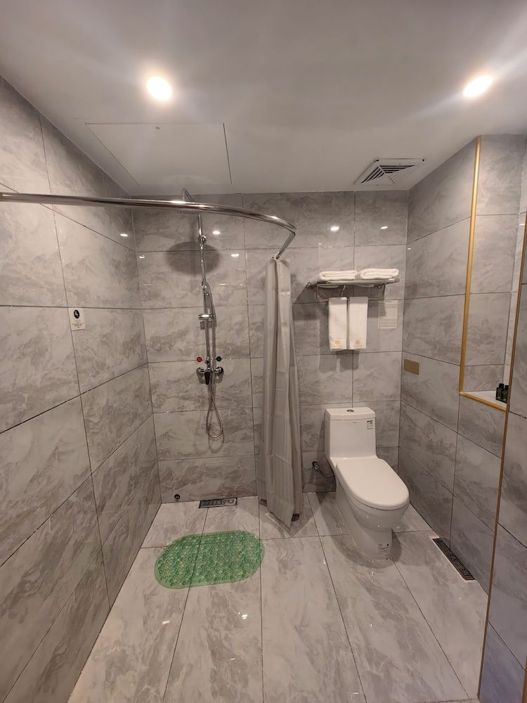 Royal International Hotel Economy Double Room 5