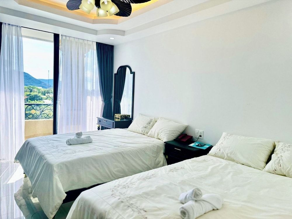 Premier Triple Room