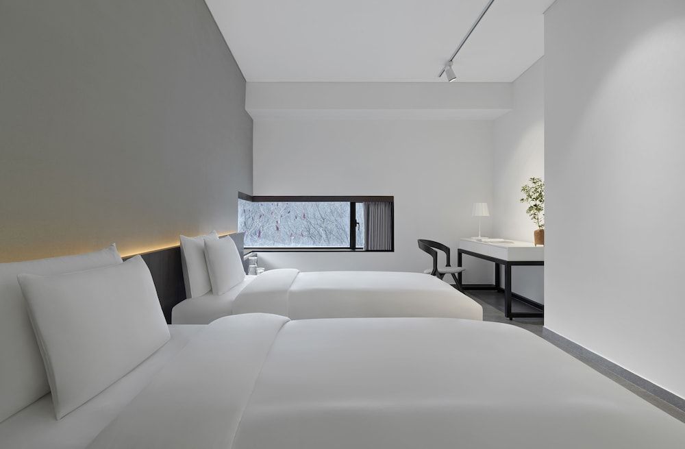 Suite, 2 Twin Beds (Commune)