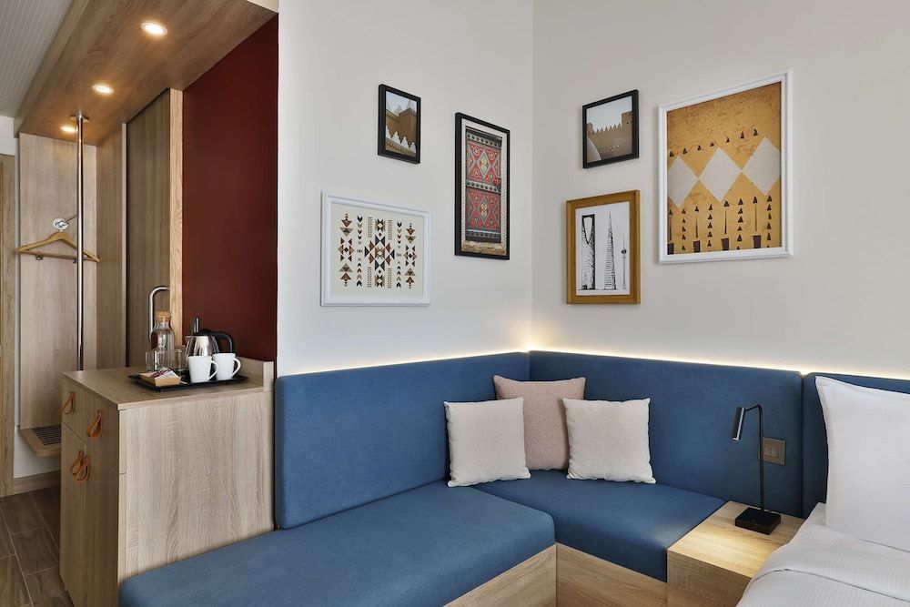 Hampton by Hilton Sharma NEOM Community 1 Twin Room, 2 Twin Beds 7