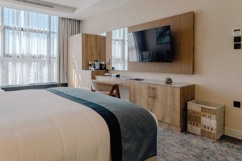 Presidential Suite, City View