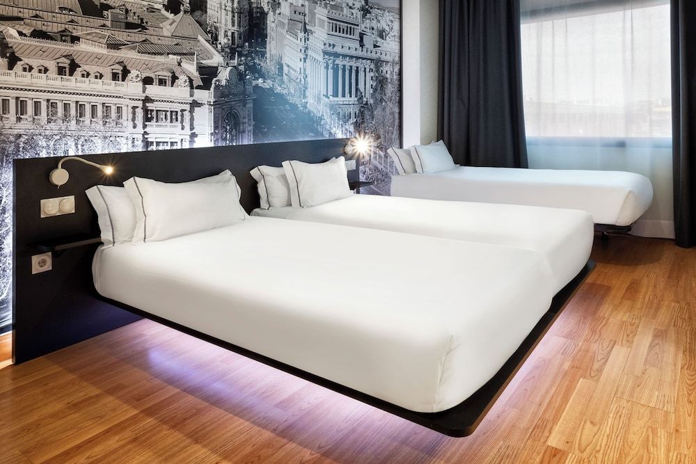 B&B Hotel Madrid Aeropuerto T4 Basic Triple Room