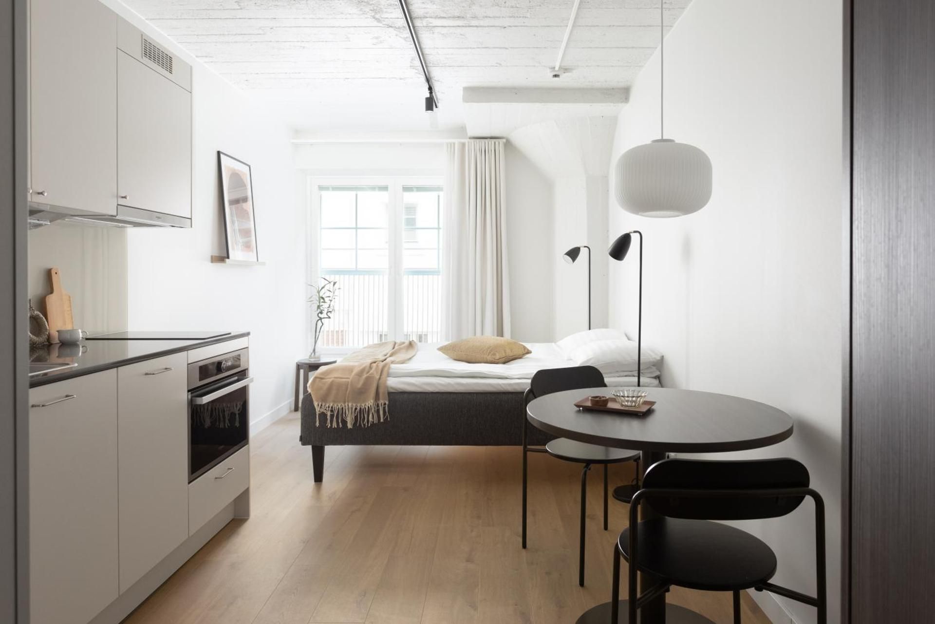 Compact-studio upper floor