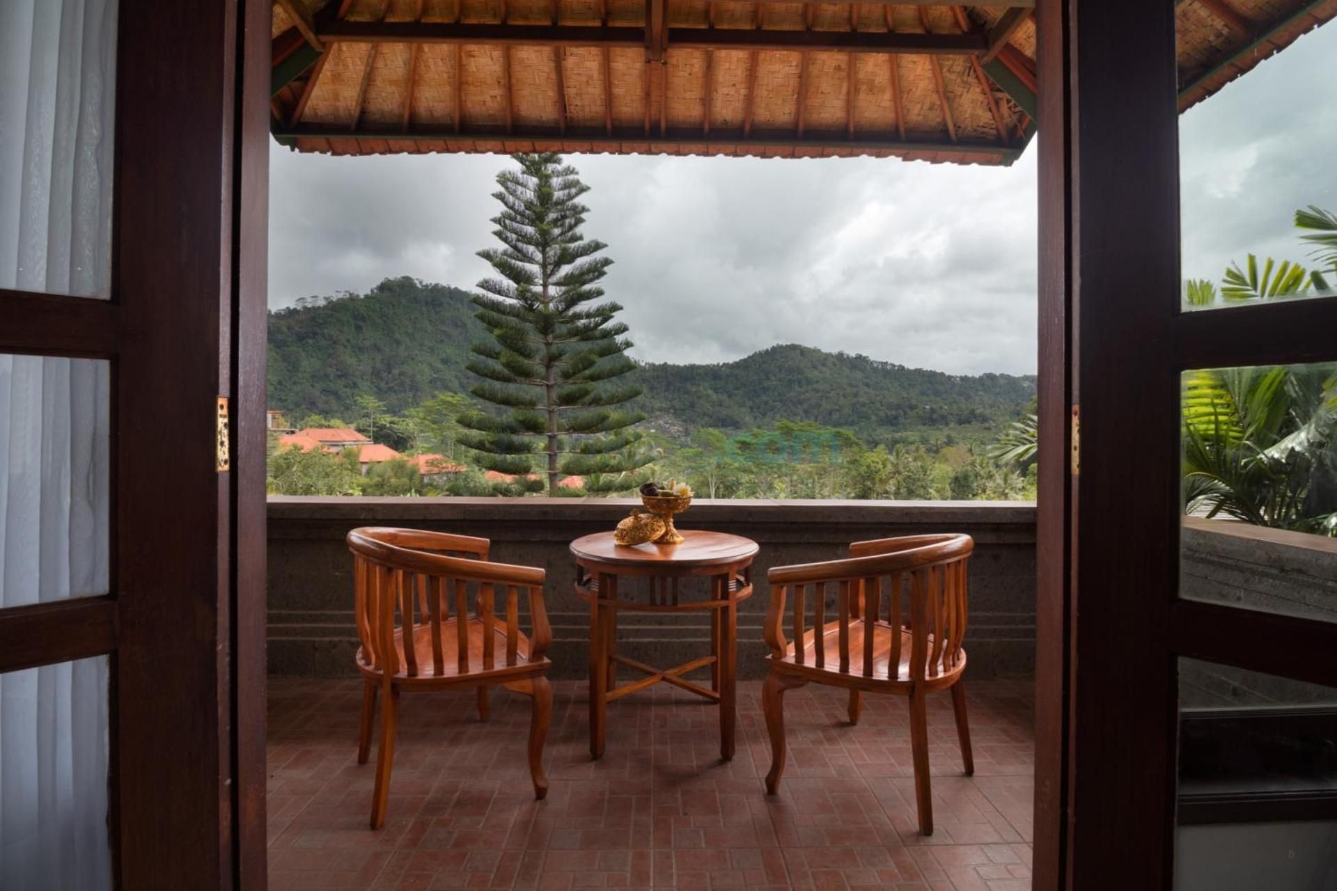 Twin Room with Mountain View