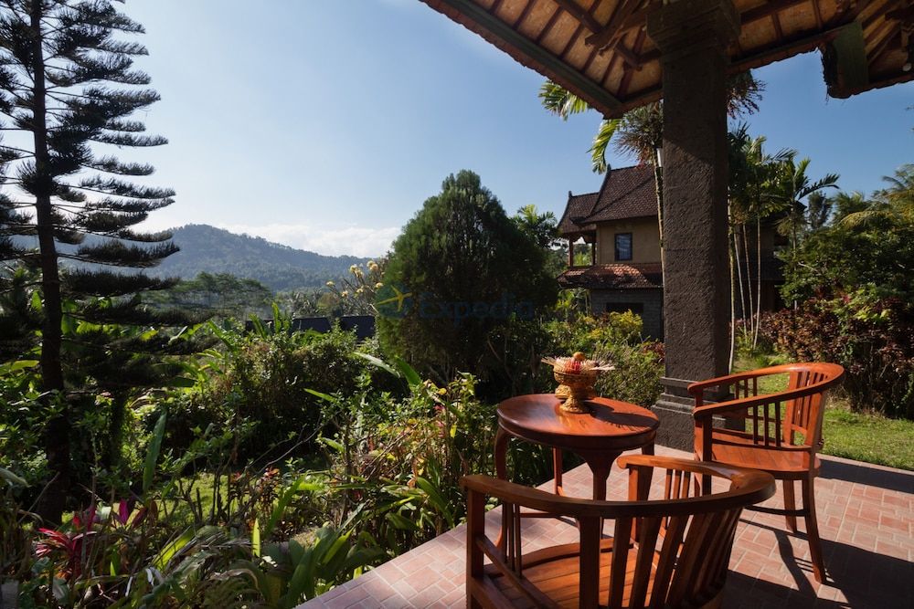 The Kanjeng Signature Sidemen Panoramic Villa, 1 King Bed, Mountain View 5