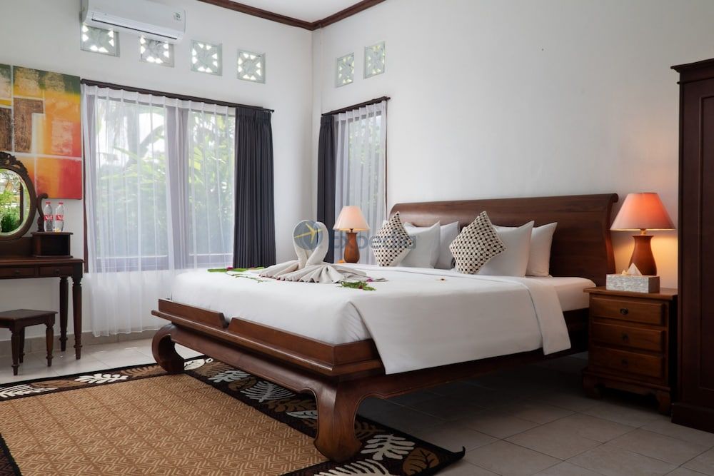 The Kanjeng Signature Sidemen Panoramic Villa, 1 King Bed, Mountain View 3