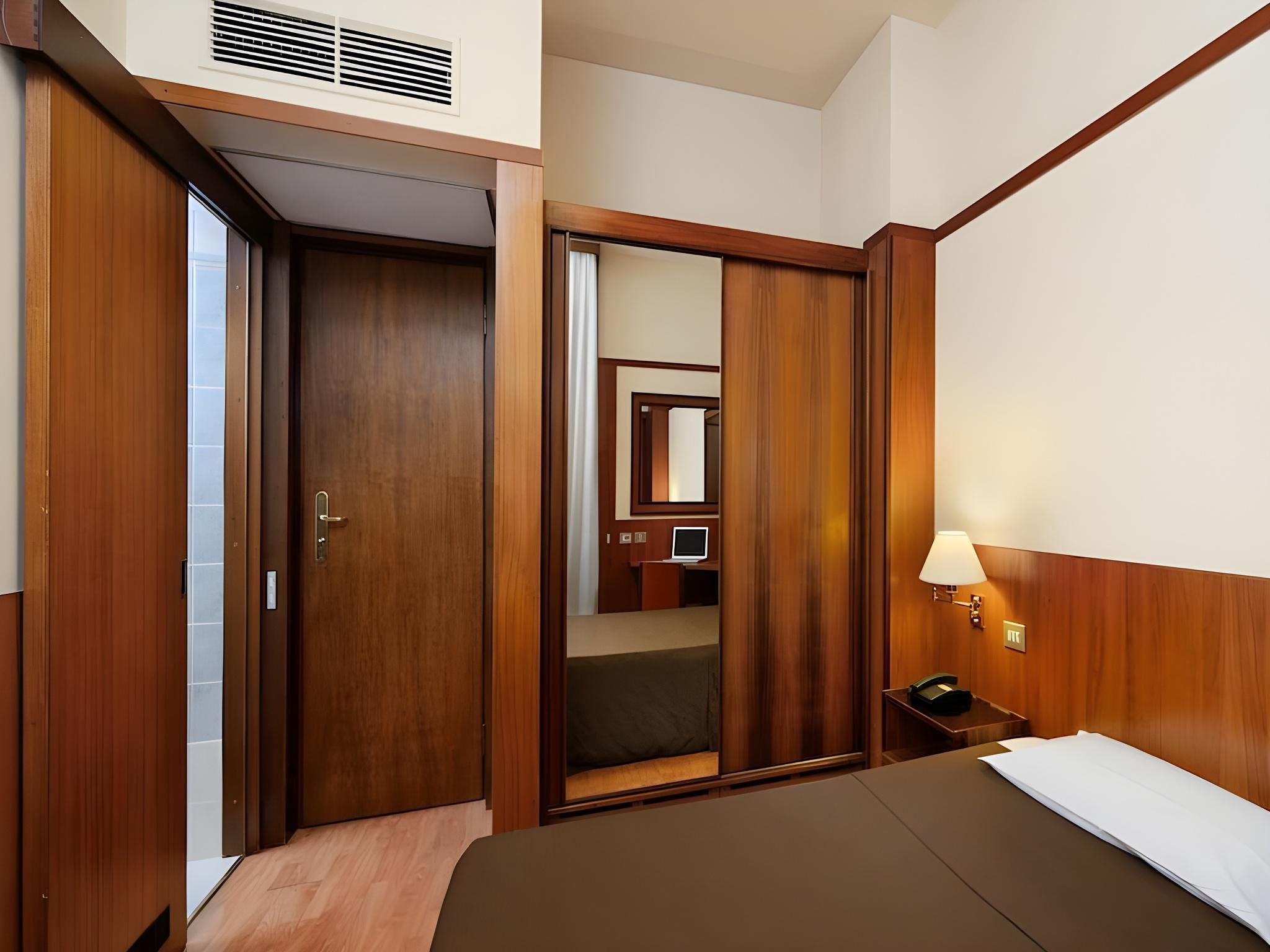 Superior Single Room