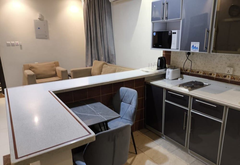 Marwa Star Furnished Apartments Panoramic Apartment, City View 20
